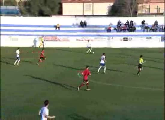 Imagen de El Torrevieja consigue la victoria en casa frente al Utiel