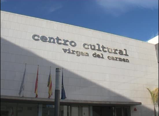 Imagen de El centro Cultural acoge el viernes una exposición de la artista torrevejense Carolina Solivelles