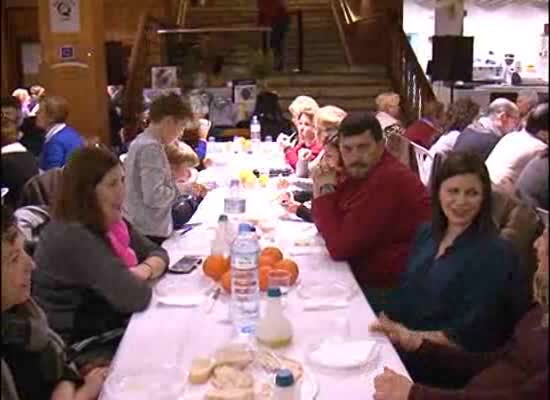 Imagen de Más de 200 personas asisten a la Cena del Hambre organizada por Manos Unidas