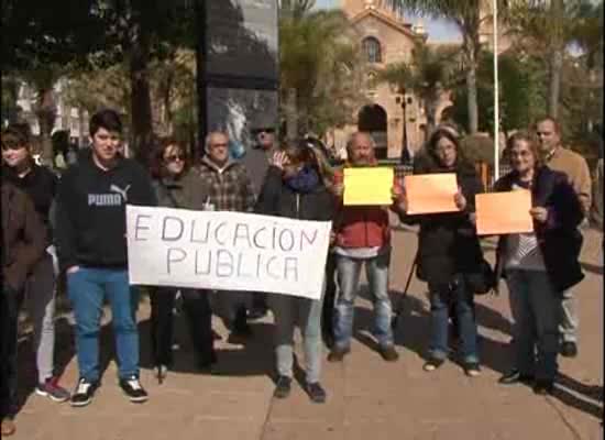 Imagen de Podemos Torrevieja muestra su apoyo a los estudiantes contra el modelo universitario 