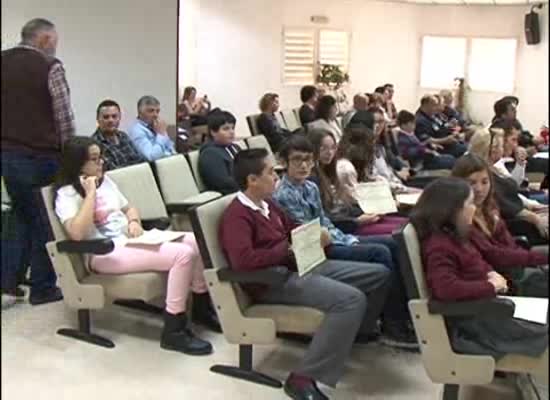 Imagen de Doce alumnos de Torrevieja reciben el premio extraordinario académico de la Comunidad Valenciana