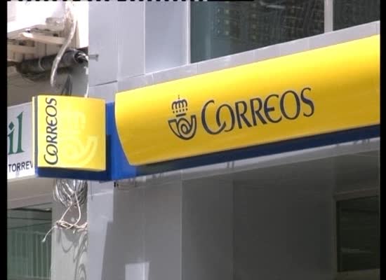 Imagen de CORREOS de Torrevieja recogen comida para colaborar con el Banco de Alimentos de Alicante