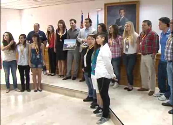 Imagen de El equipo femenino del Torrevieja C.F. se proclama campeón de la liga de Segunda Regional