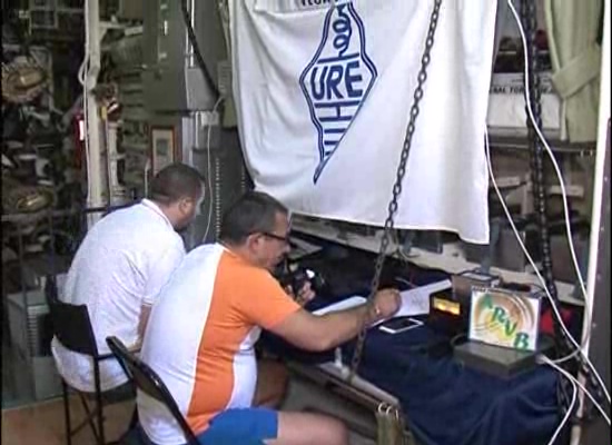 Imagen de Radioaficionados de la Vega Baja emiten desde los buques museo de Torrevieja