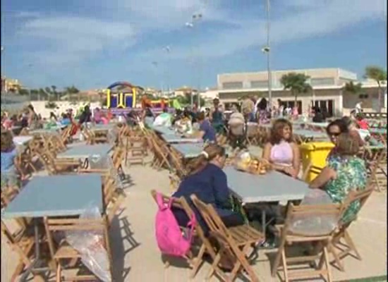 Imagen de El colegio Ciudad del Mar celebra su décimo aniversario con padres, alumnos y profesores