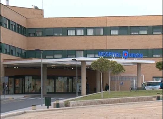 Imagen de El presidente del Colegio de Médicos de Alicante visita Hospital Quirón Torrevieja