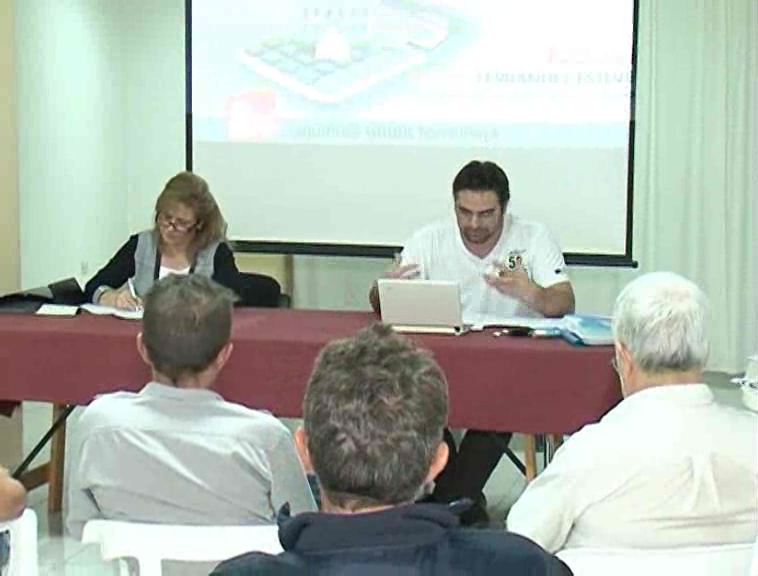 Imagen de IU Torrevieja llevo a cabo un taller informativo sobre las posibles modificaciones del IBI