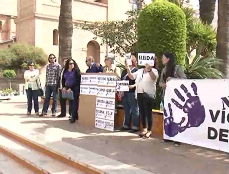 Imagen de PODEMOS se concentrará este viernes contra la violencia de género