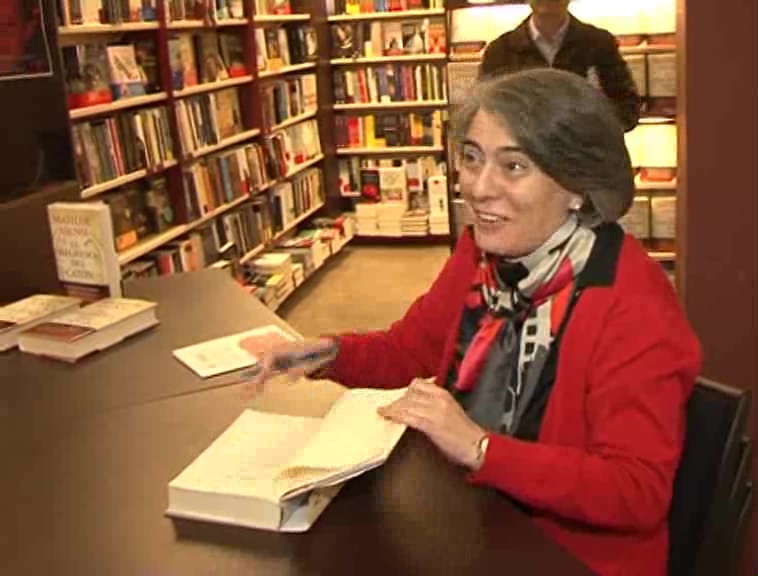 Imagen de La escritora Matilde Asensi presenta en Torrevieja 