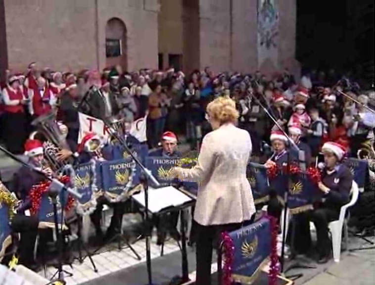 Imagen de La plaza de la Constitución acogió el XIII Concierto de Villancicos Internacional