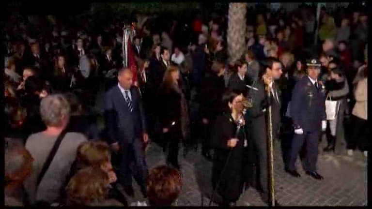 Imagen de Mantillas y caramelos protagonizaron el primer desfile procesional de la Semana Santa 2016