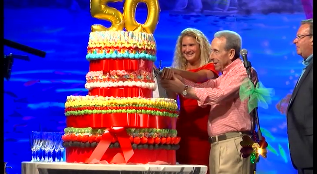 Imagen de La fiesta 50 Cumpleaños reunió a la gran familia del Real Club Náutico Torrevieja