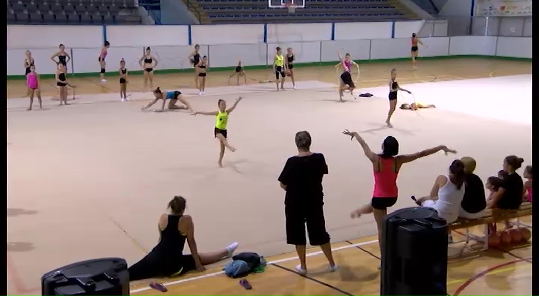 Imagen de Clausurado el campus nacional de gimnasia rítmica de Jennifer Colino