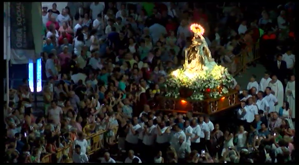Imagen de Miles de personas acompañaron a la Virgen del Carmen en la procesión marítimo terrestre