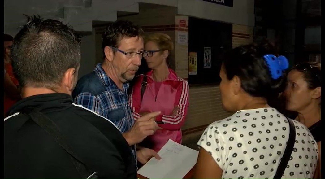 Imagen de Desorganización e indignación en el primer día de las escuelas deportivas sin monitores