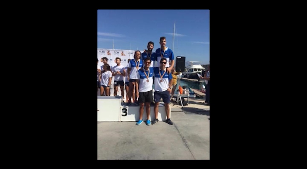 Imagen de 4 medallas para los remeros del RCNT en el campeonato de España de Remo de Mar