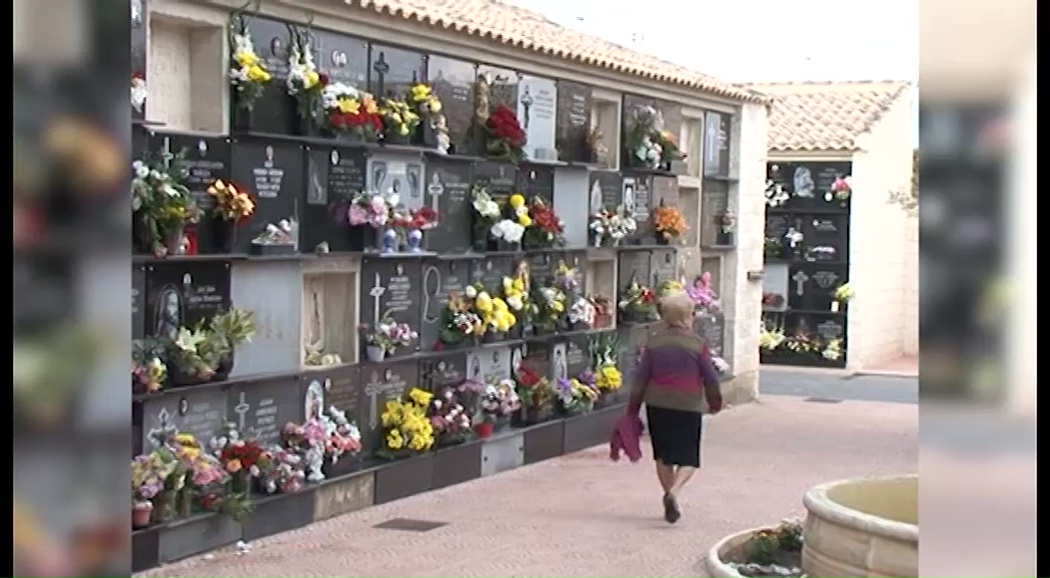 Imagen de Preparado el servicio especial de autobuses al cementerio con motivo de Todos los Santos