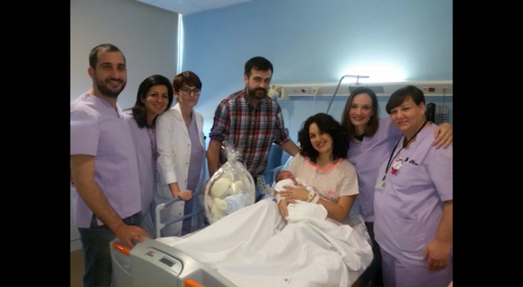 Imagen de El Hospital Universitario de Torrevieja recibe al primer bebé del año