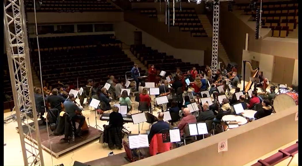 Imagen de Últimos ensayos para la Gala Lírica de la Orquesta Sinfónica y la soprano Eteri Lamoris