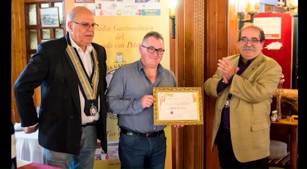 Imagen de El Mesón Las Jarras recibe el premio al Cocido del Año 2016