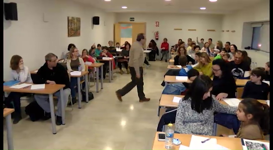 Imagen de Experimentos científicos para los más pequeños en la Sede Universitaria de Torrevieja