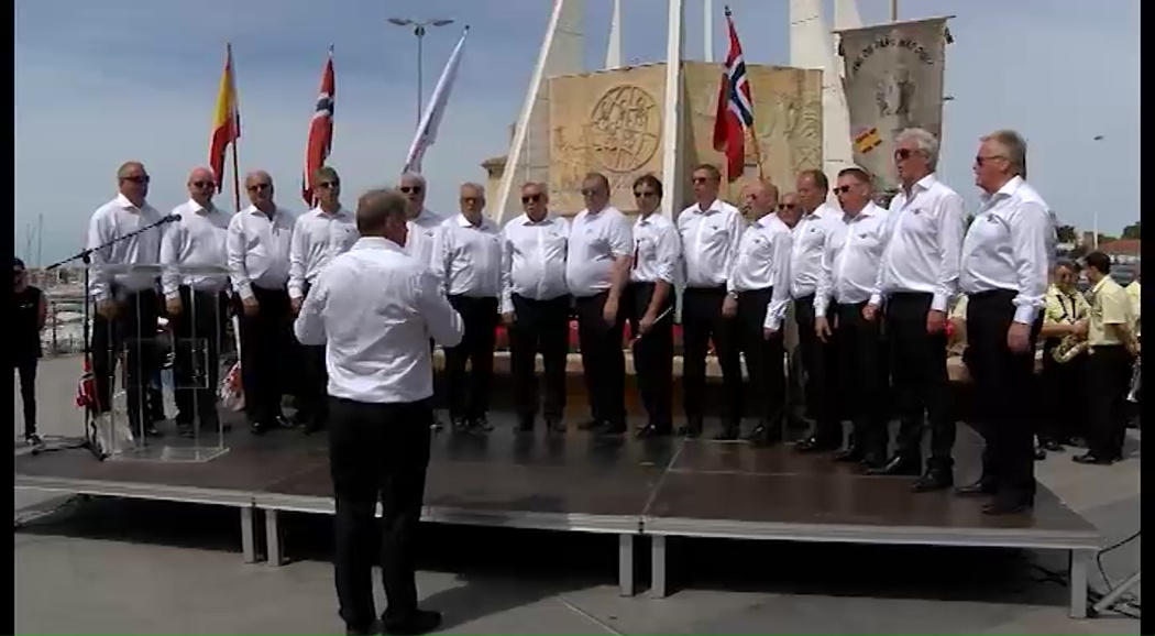 Imagen de Centenares de noruegos participan en la celebración del Día de Noruega