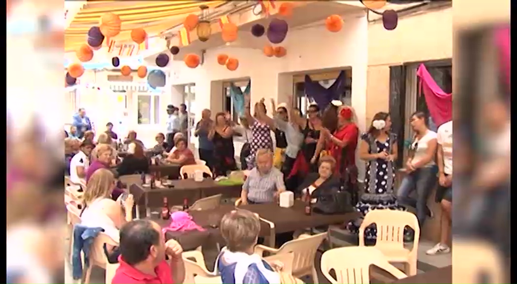 Imagen de Torrelamata mantiene la fiesta de sevillanas organizando un programa propio de actividades