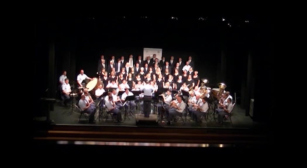 Imagen de Formidable concierto de la Masa Coral José Hodar en Alicante en homenaje a las FAS