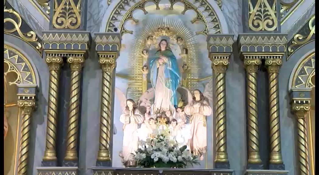 Imagen de Los Hijos de la Inmaculada brindan la posibilidad de ofrendar centros de flores a la Purísima