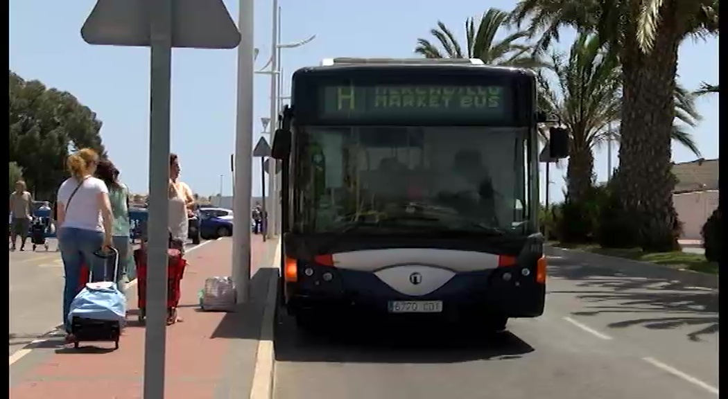Imagen de Se incrementa el servicio de autobuses para el mercadillo de los viernes