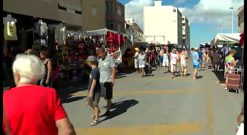 Imagen de Ya se estudian dos posibles nuevas ubicaciones para el mercadillo de La Mata