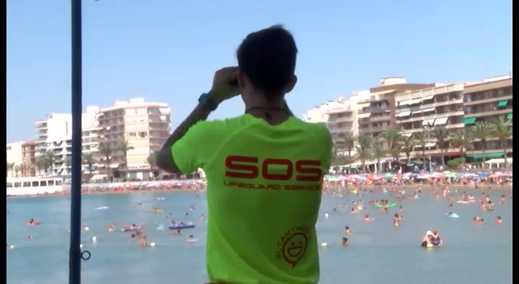 Imagen de Arranca con normalidad el servicio de socorrismo en las playas de Torrevieja