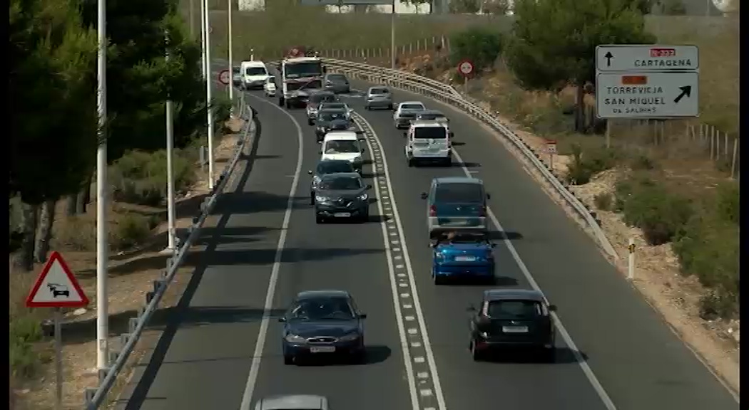 Imagen de Albaladejo visibiliza en el Congreso el incumplimiento de la GVA con la N332