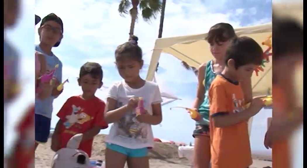 Imagen de Las playas de Torrevieja acogerán talleres medio ambientales del 18 de julio al 29 de agosto