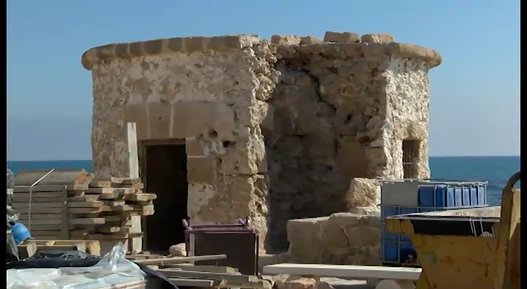 Imagen de Avanzan a buen ritmo las obras de restauración de la Torre del Embarcadero de La Mata