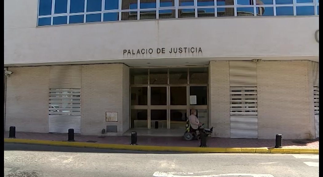 Imagen de Juzgan a seis personas acusadas de retener durante 13 días a un ciudadano en Torrevieja