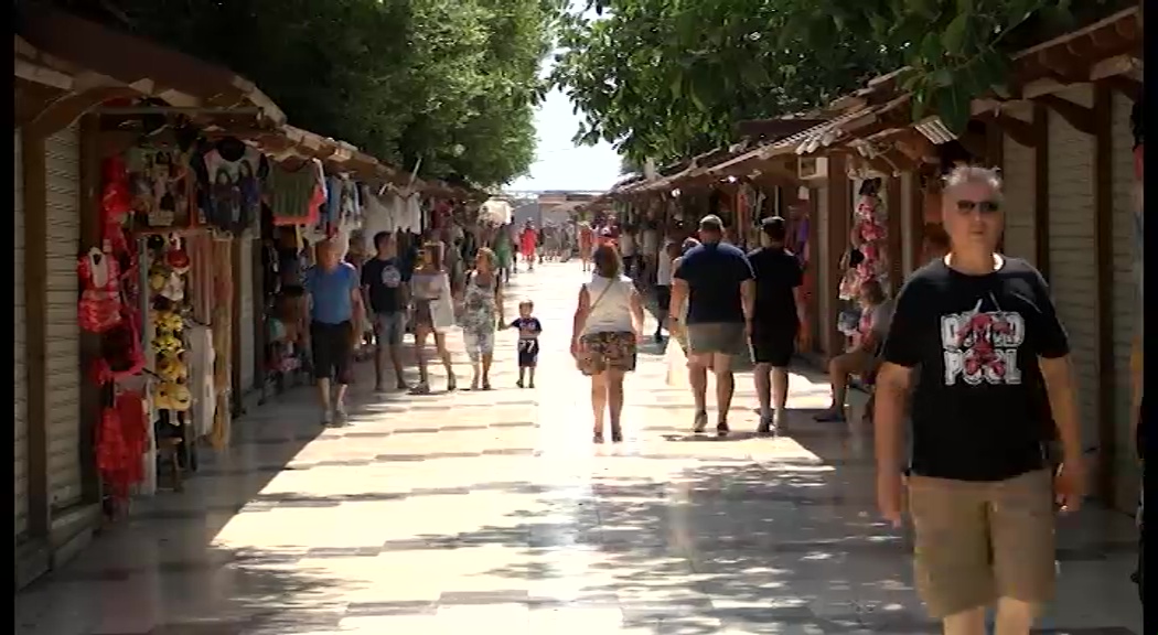 Imagen de La Asociación de Comerciantes del Paseo de los Hippies lamenta que no se cuente con ellos