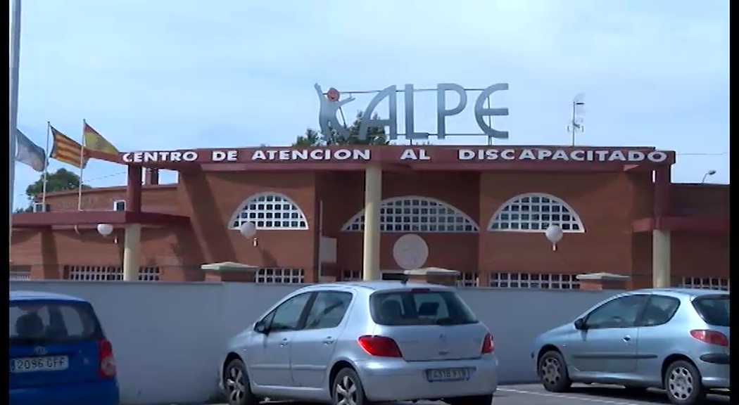 Imagen de Los bomberos comprueban la efectividad de los protocolos de emergencia del ALPE con un simulacro