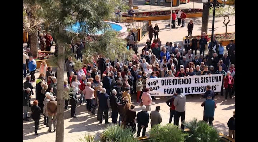 Imagen de Cerca de 300 personas protestan contra la 