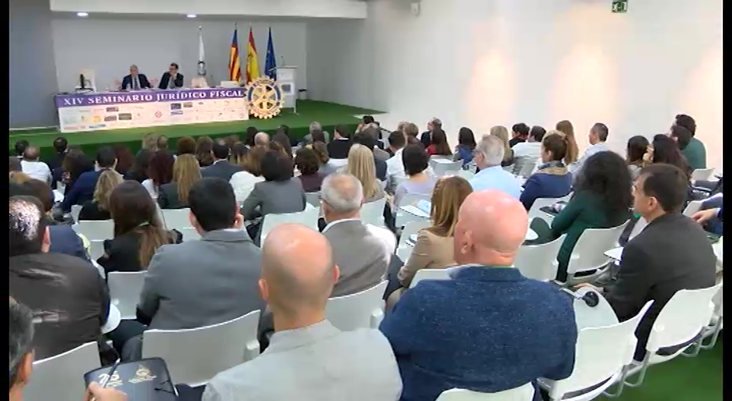 Imagen de 130 profesionales asisten al XIV Seminario Jurídico-Fiscal