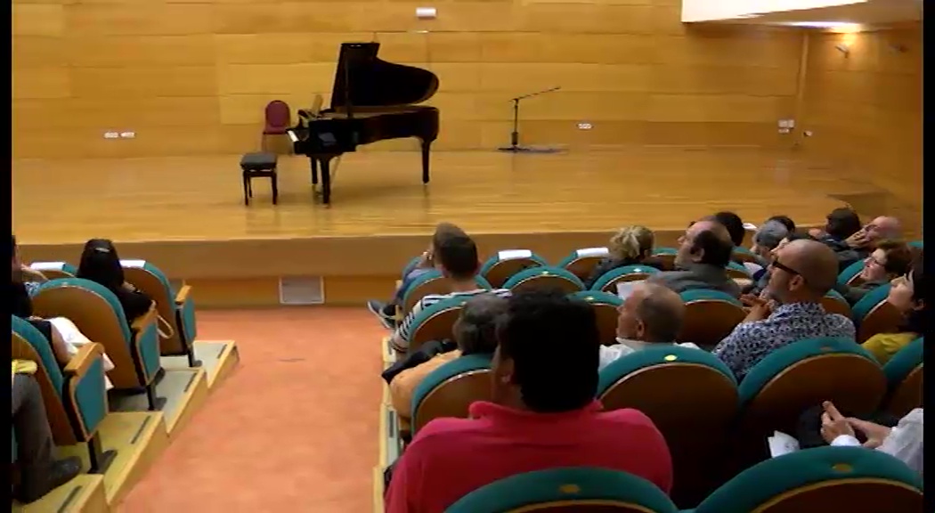 Imagen de La Joven Orquesta Sinfónica y el Aula de Música Soul Dance demuestran su talento sobre el escenario