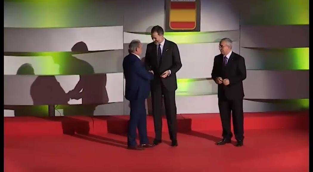 Imagen de Daniel Plaza recibe el reconocimiento del Rey por su Oro en Barcelona 92