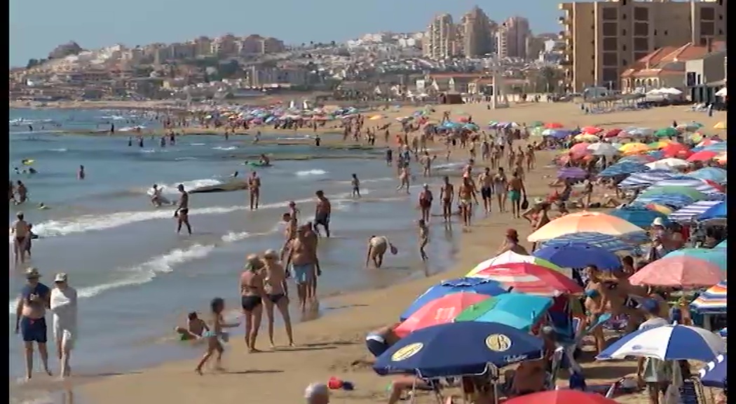 Imagen de Un varón de 78 años fallece en la Playa de La Mata