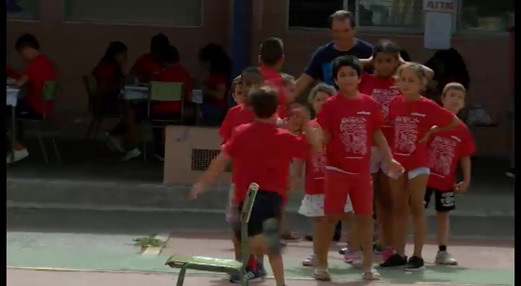 Imagen de La escuela de verano Caballito de Mar continúa pendiente de firma de contrato para poder iniciarse