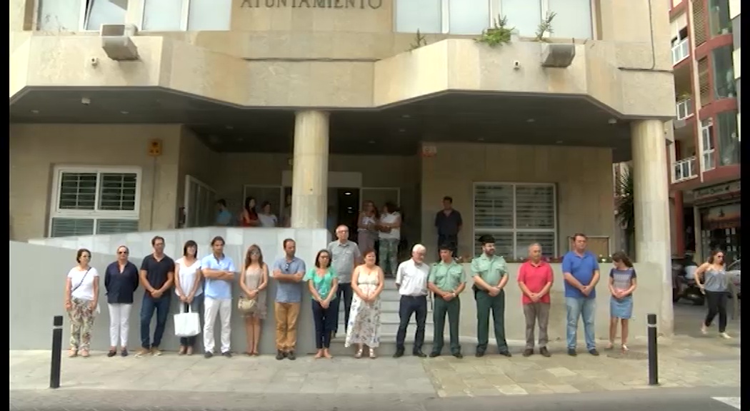 Imagen de Torrevieja se suma a las condolencias por la mujer asesinada en Orihuela