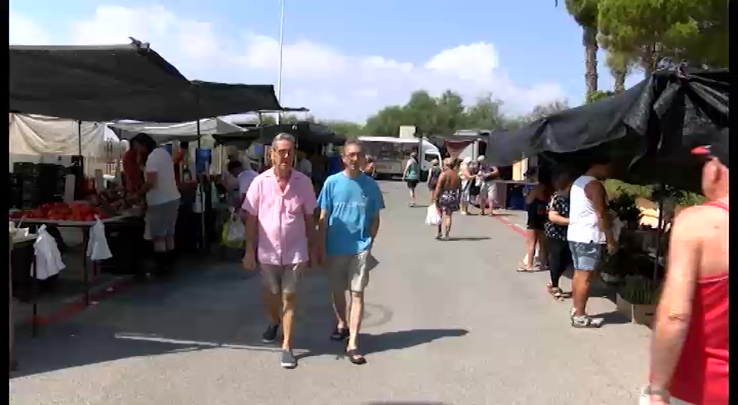 Imagen de El cambio de ubicación del mercadillo de la Mata divide a clientes y comerciantes