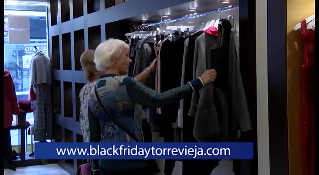 Imagen de Los comercios de Torrevieja se adelantan al Black Friday