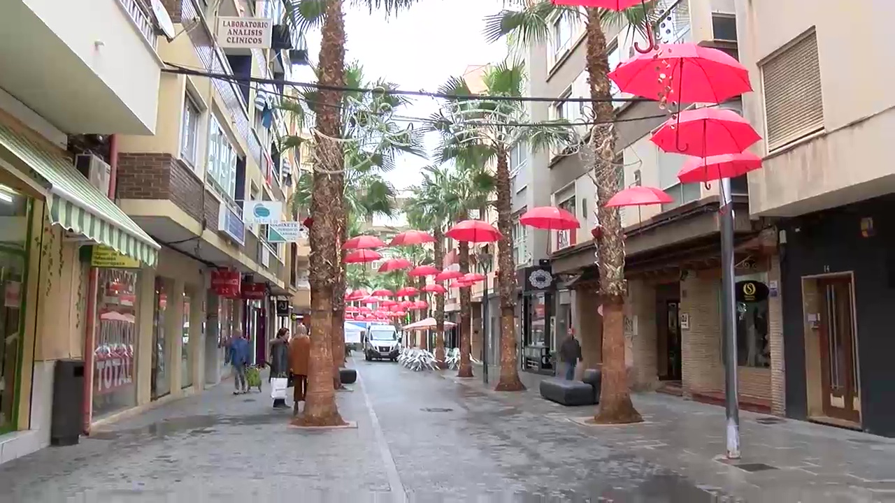 Imagen de Las asociaciones locales llevan el espíritu navideño a las calles del centro