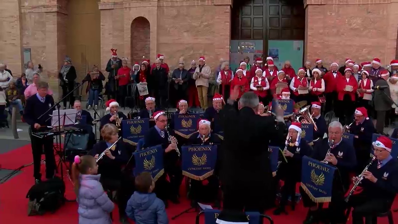 Imagen de Los Villancicos en Inglés reúnen un año más a centenares de personas en torno a la Navidad