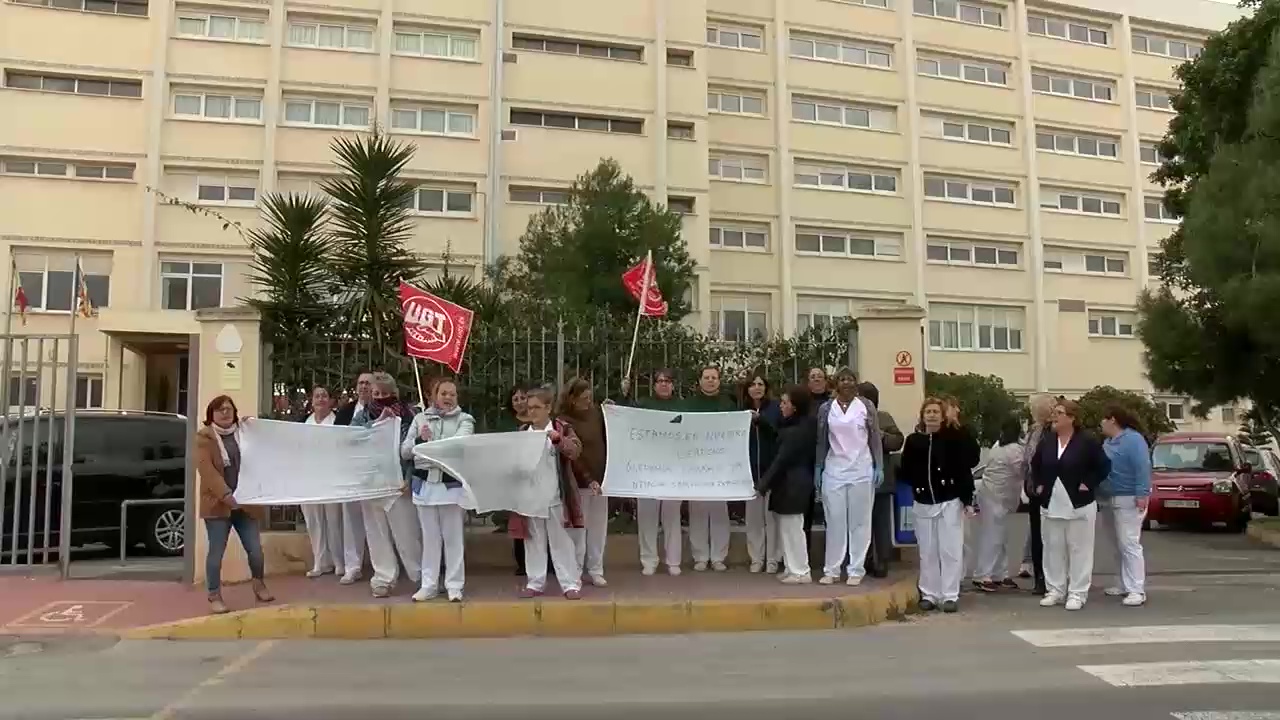 Imagen de Las limpiadoras de la Residencia de la Tercera Edad no cobran